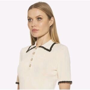 Alexia Armor Brianna Biege Women's V Neck Polo‎ L Pointed Collar Short Slv Trim